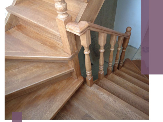 Дубовые лестницы под ключ в Рассказове: изготовление и монтаж