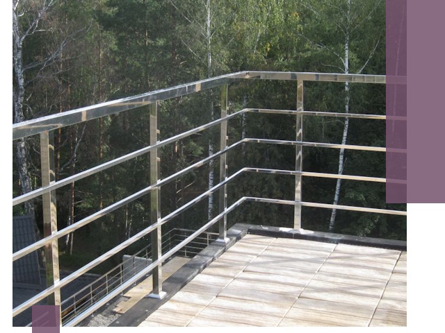 Парапеты из нержавеющей стали в Рассказове — изготовление и монтаж